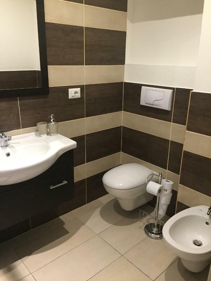 Al Corso Bed & Breakfast Cagliari Bagian luar foto