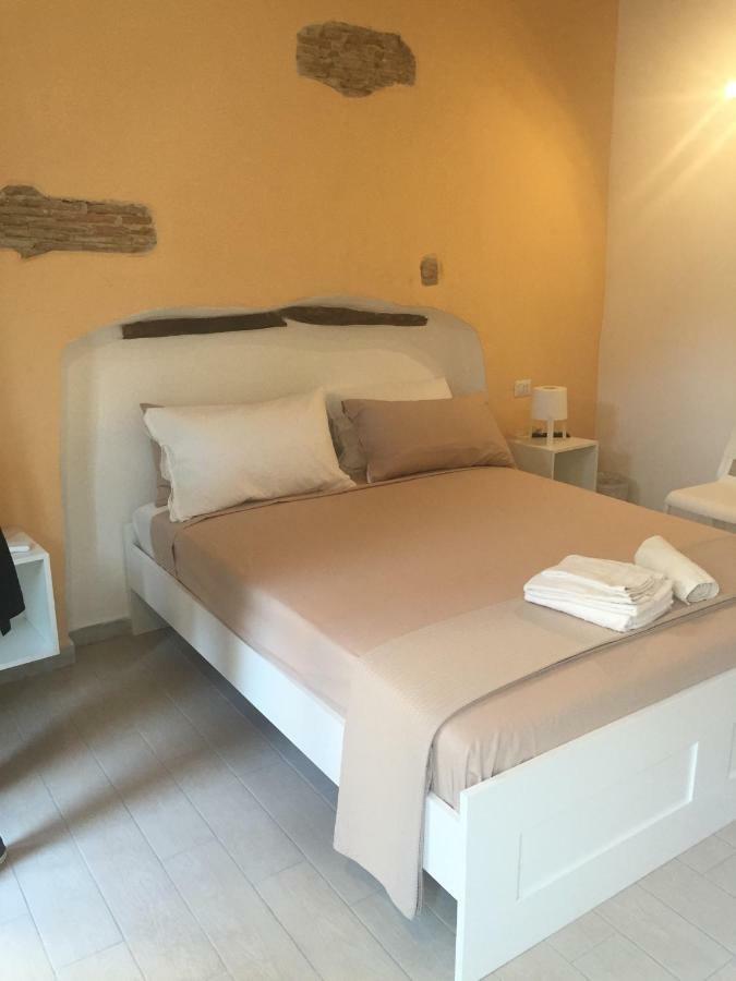 Al Corso Bed & Breakfast Cagliari Bagian luar foto