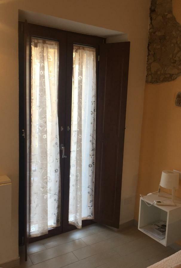 Al Corso Bed & Breakfast Cagliari Bagian luar foto