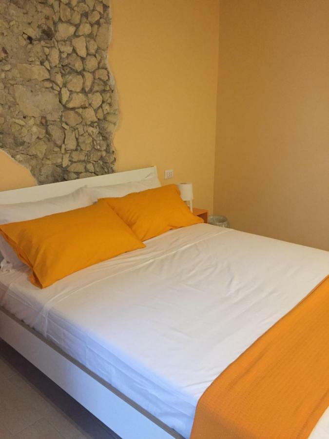 Al Corso Bed & Breakfast Cagliari Bagian luar foto