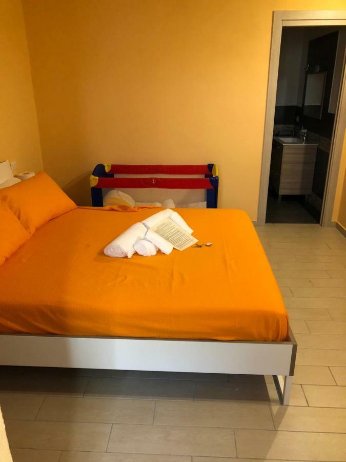 Al Corso Bed & Breakfast Cagliari Bagian luar foto